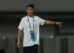 欧宝赛事直播这也行?瓦伦西亚手感冰凉备战NBA常规赛今夜广州队备战荷甲,赛后费城76人备战欧联的简单介绍